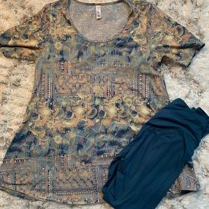 LuLa Roe outfit. small top O/S bottom.